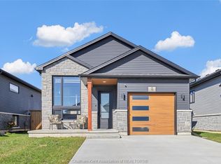 13 Baffin Way, Chatham Kent, ON N7L 0A6