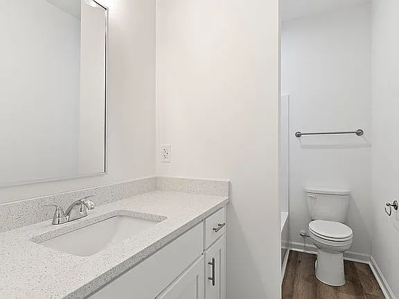 15 Jamison St #A — Photo 3