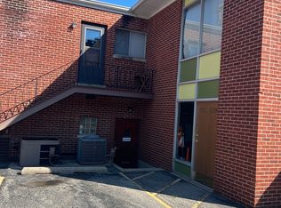 1717 2nd St #2W, Highland Park, IL 60035
