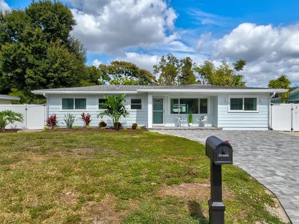 2641 Martin St, Sarasota, FL 34237