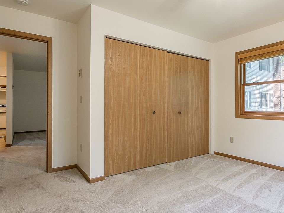 1st image of 913 Acewood Blvd #105