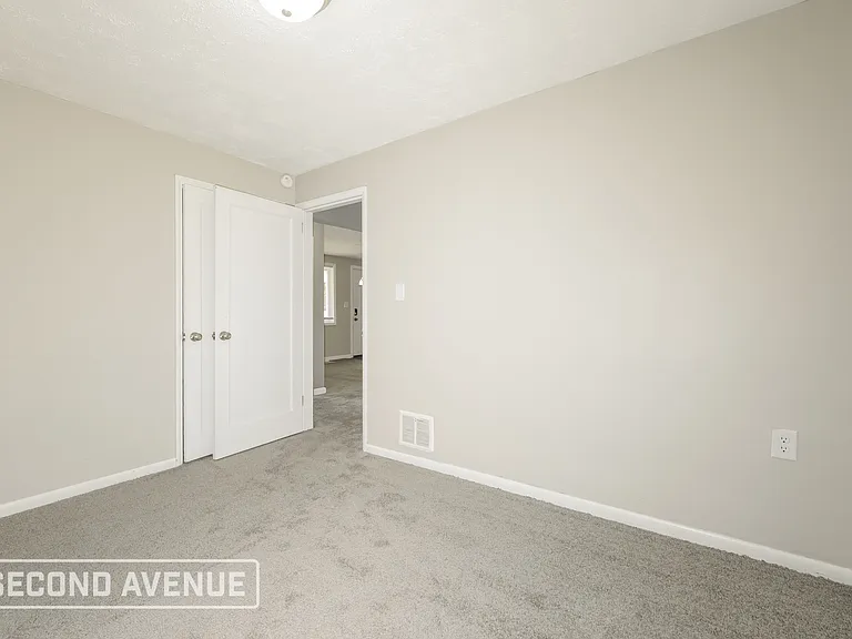 127 Stowe Dr — Photo 20