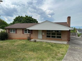 865 Olney Rd, Vinton, VA 24179