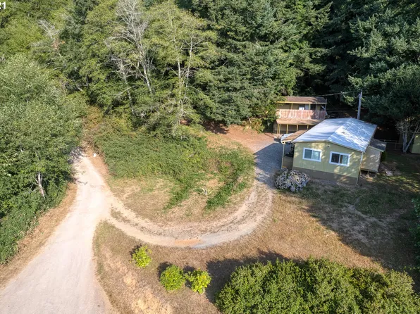 17023 Ferry Creek Heights Rd, Brookings, OR 97415