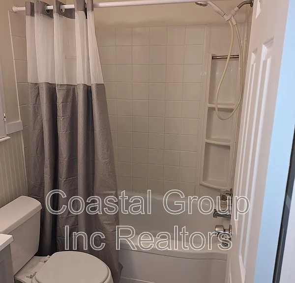 4733 Adler Ave — Photo 11