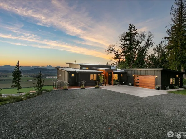 9173 Anderson Lake Drive, Sumas, WA 98295