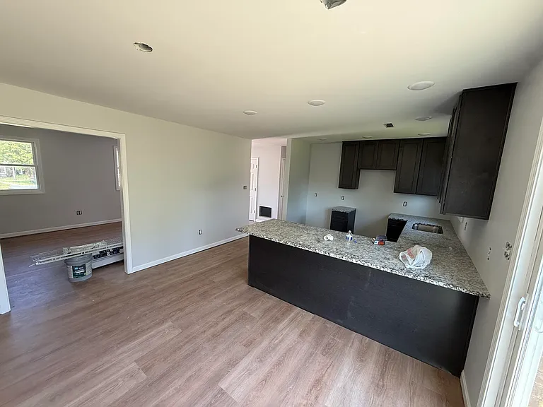 1352 Canonero Dr — Photo 5