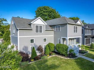 22 Doten Ave, Saratoga Springs, NY 12866
