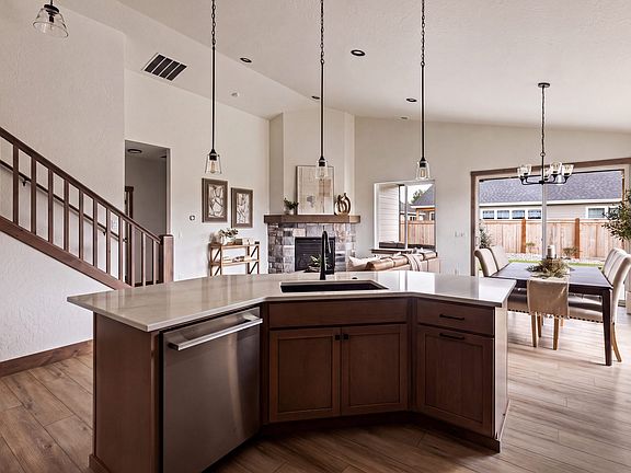 7th image of this home