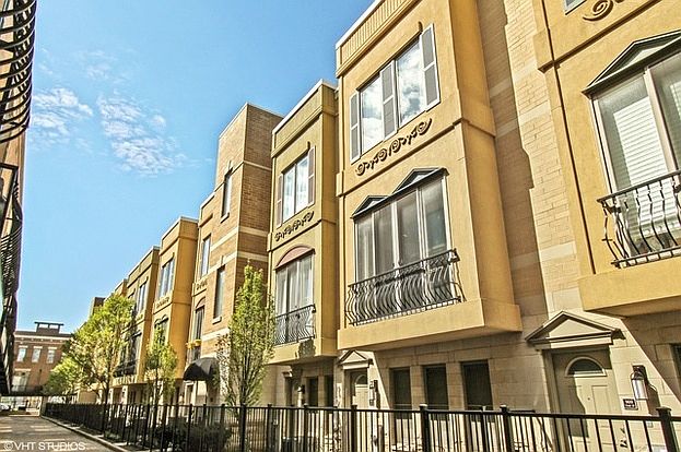 1st image of 909 W Ohio St Unit 14