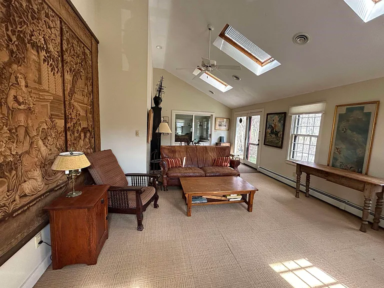 266 N Haverhill Rd — Photo 20