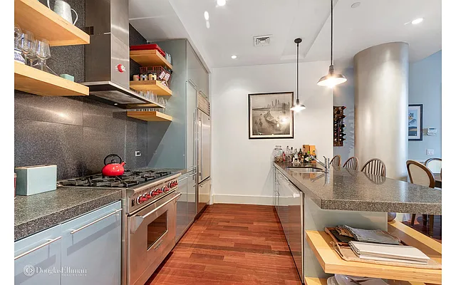 Rented by Douglas Elliman | media 26