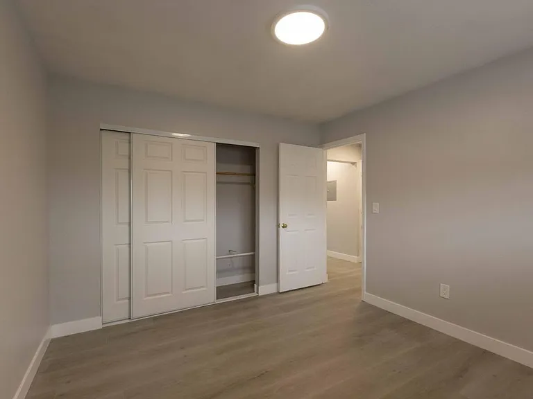 5400 Highland Ave #4 — Photo 7