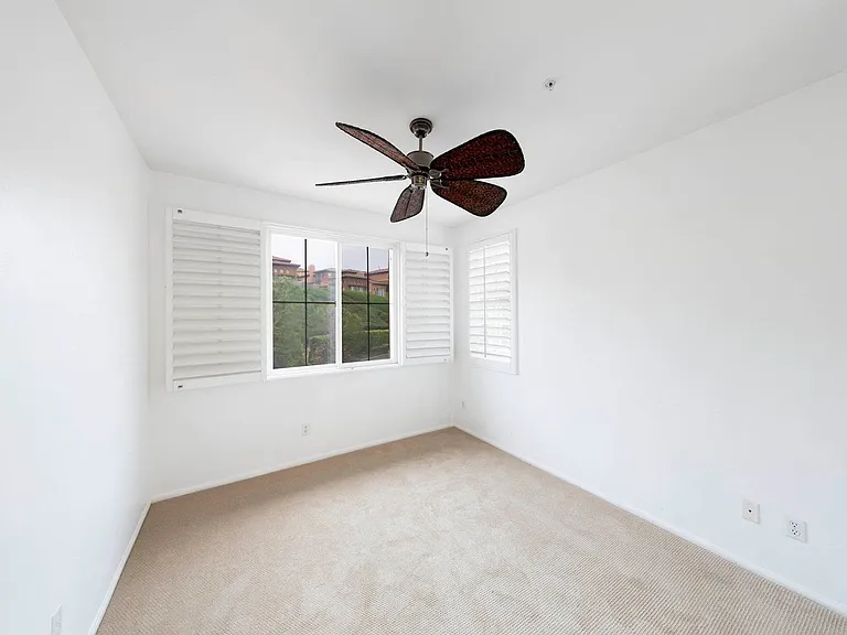 19 Lucania Dr — Photo 24