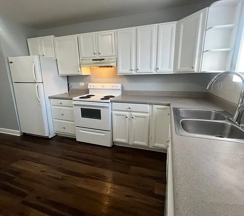 2286 W Nichols Rd