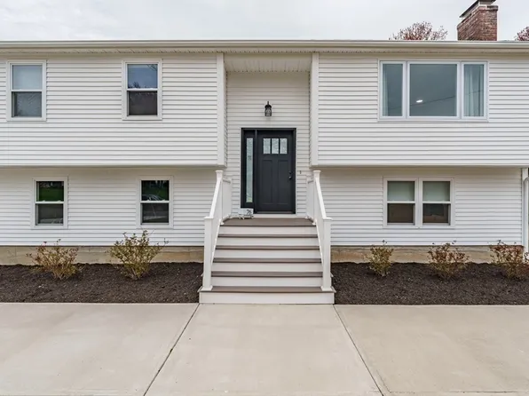 76 Squire Dr, West Springfield, MA 01089