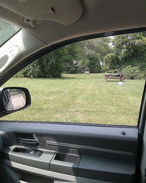 2nd image of 2033 Culver Ave