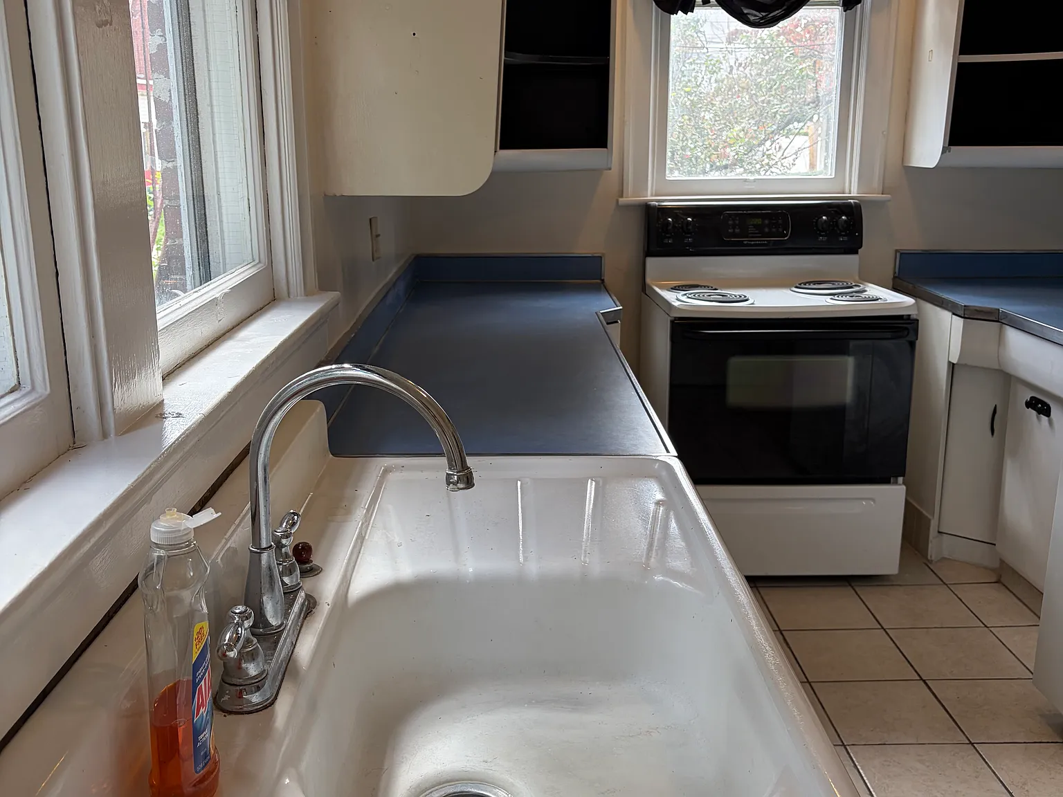 2 bed, 1212 sqft, $1,200 — Photo 3