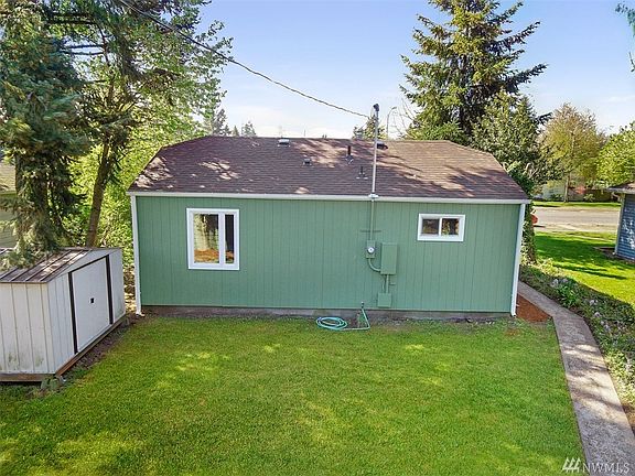 3rd image of 4809 N 30th St