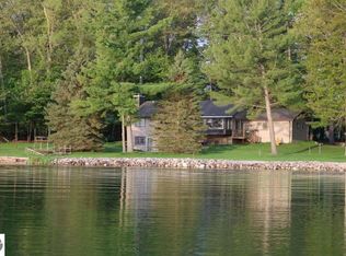 8516 Skegemog Point Rd, Williamsburg, MI 49690