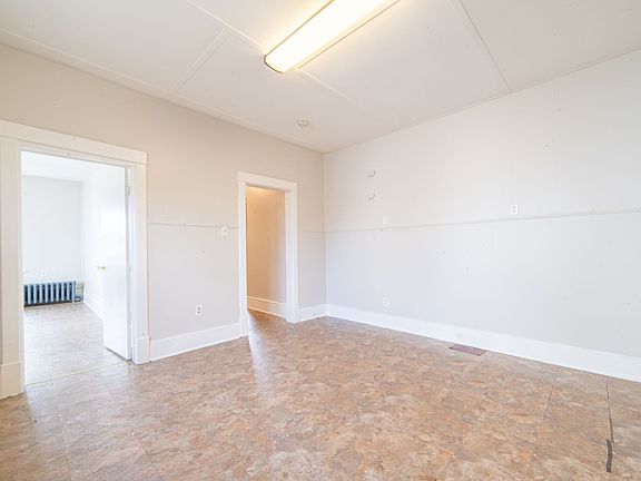 3rd image of 426 W Peach St APT 1