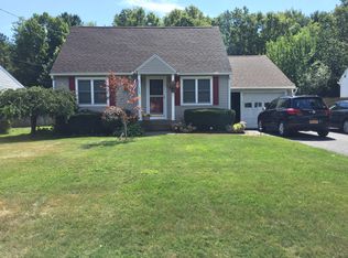 1138 Fayette Dr, Schenectady, NY 12303