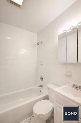 Rented by Bond New York | media 22