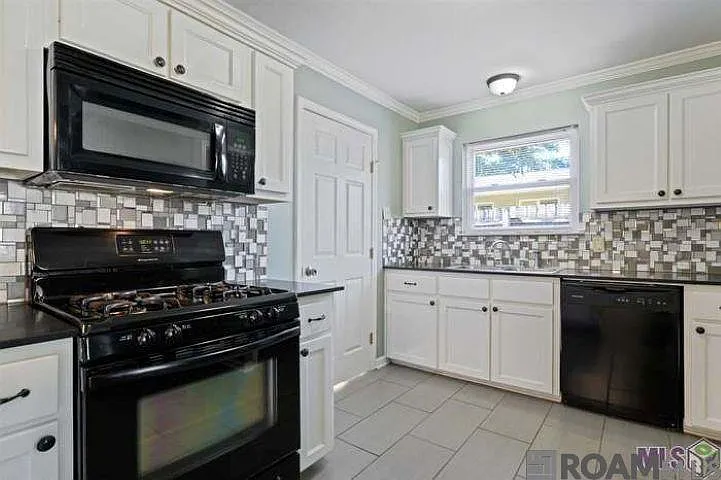 11034 Old Hammond Hwy — Photo 2