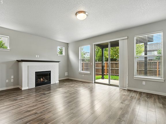 4th image of 15401 NE 108th Way