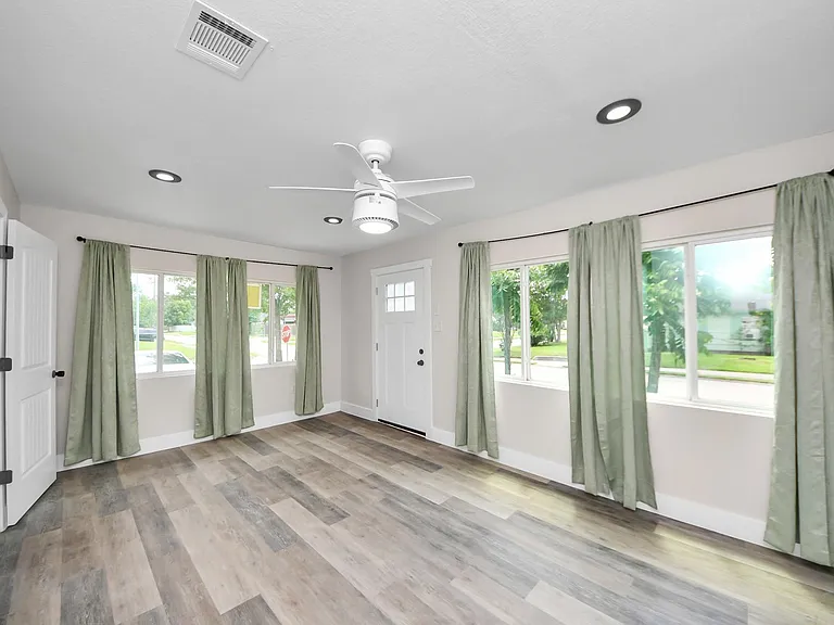5903 Belneath St #A — Photo 15