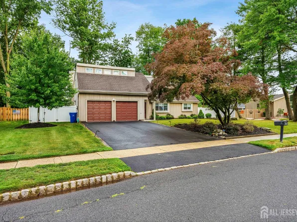 23 Pittsburgh Ave, Piscataway, NJ 08854