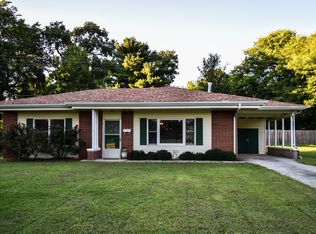 2 Park Ter, Aurora, MO 65605