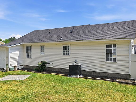 4th image of 216 Katie Drive