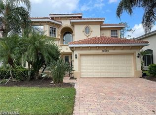 12639 Biscayne Ct, Naples, FL 34105