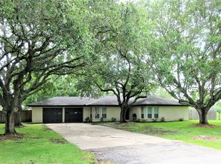 15927 Magnolia Dr, Alvin, TX 77511