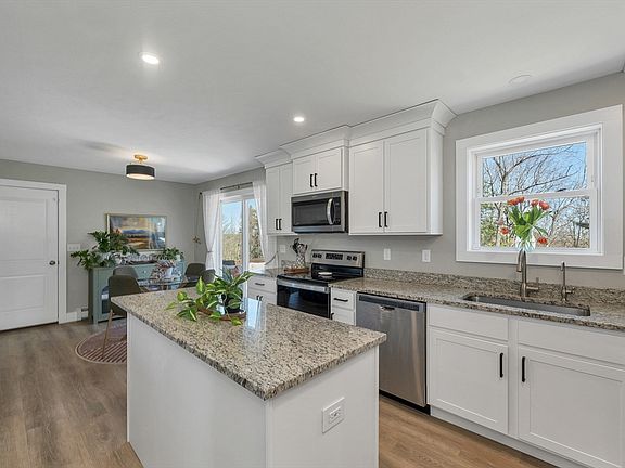 4th image of 103 Kennybeck Ct