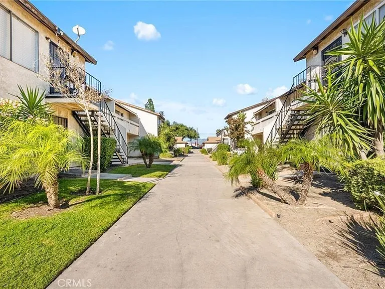 17425 Arrow Blvd — Photo 3