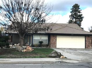 107 Sequoia Dr, Exeter, CA 93221