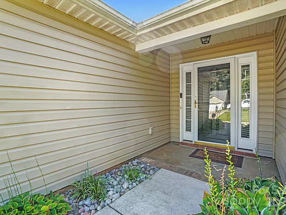 4th image of 4277 Timberwood Dr