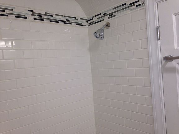 5th image of 1 Southridge Dr
