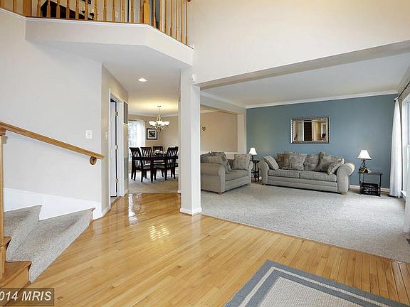 4th image of 9372 Worthington Dr