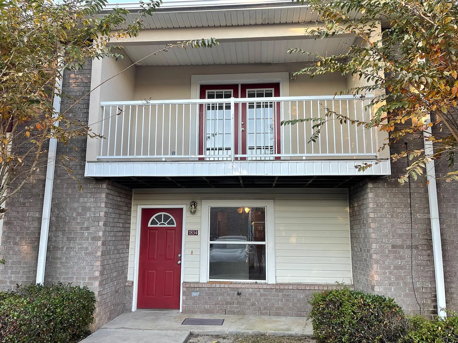 2 bed, 1.5 bath, 1082 sqft, $1,750 — Photo 1