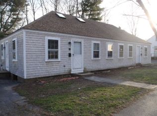 18 Halstead St, Kittery, ME 03904