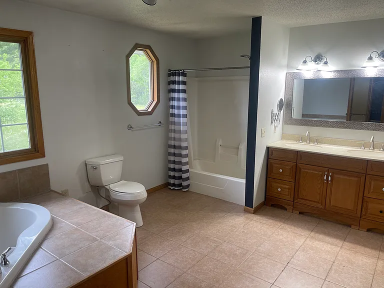 8774 Dublin Rd — Photo 20
