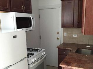 1056 W George St APT 201, Chicago, IL 60657