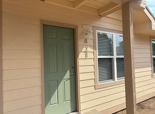 421 S 3rd St, Selah, WA 98942
