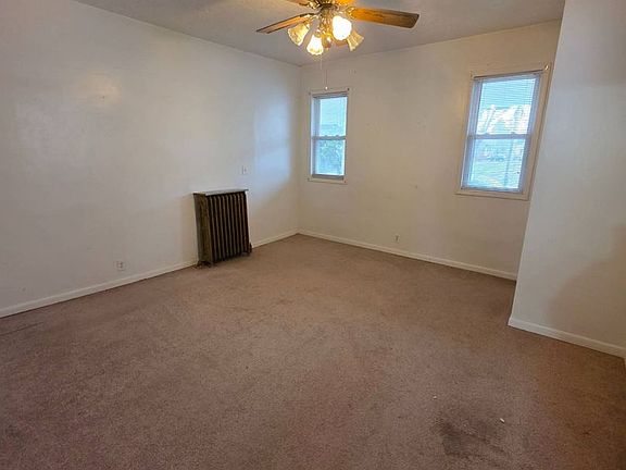5th image of 307 S Eagle St APT 1