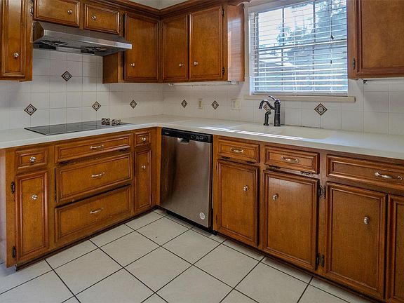 5th image of 5507 Slashwood Ln