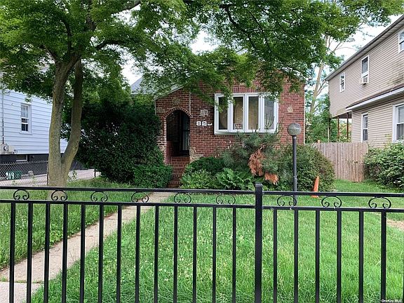 4th image of 823 Park Pl