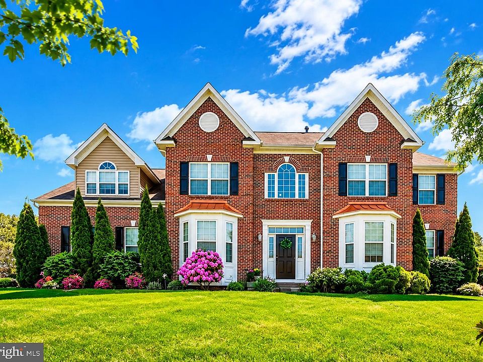 1st image of 3002 Summer Meadow Dr
